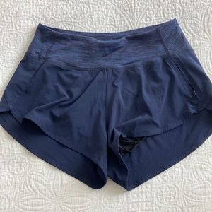 Outdoor voices navy 2.5 inch Hudson shorts